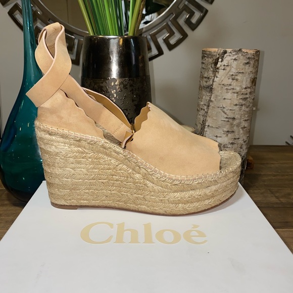 chloe lauren wedge